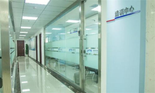 武漢金信潤天培訓學校口碑探析與計算機網絡工程行業前瞻